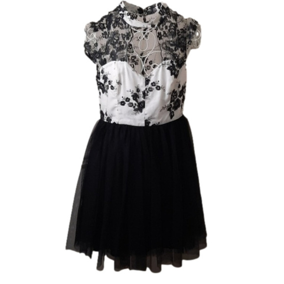 BCBGENERATION Dress - Picture 1 of 6